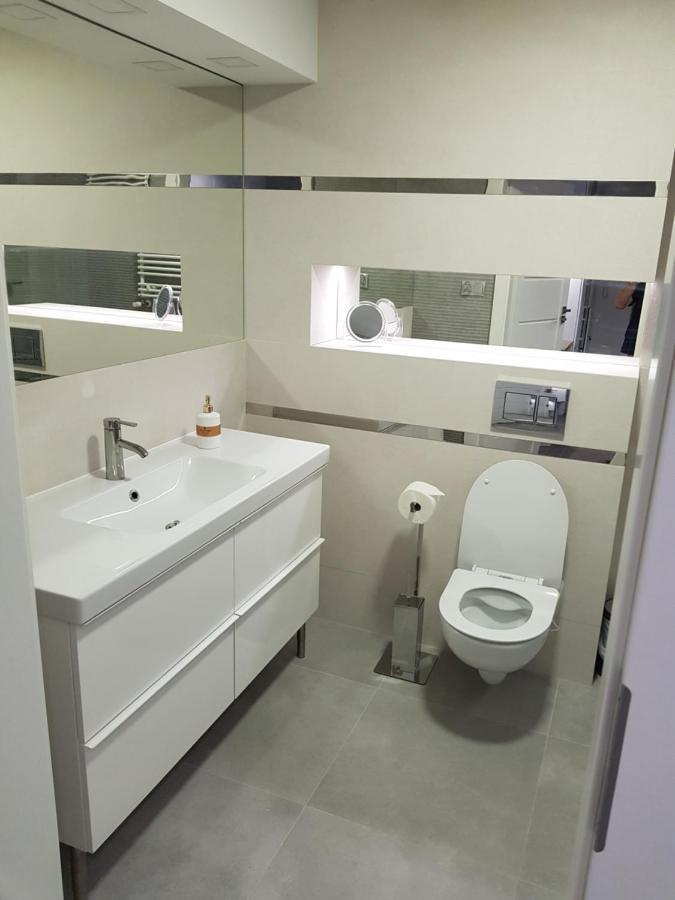 Apartamento Roadway Silniczna Z Garazem Podziemnym Kielce Exterior foto